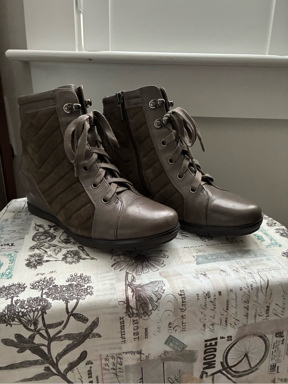 Women's Lace-Up Wedge Ankle Boots